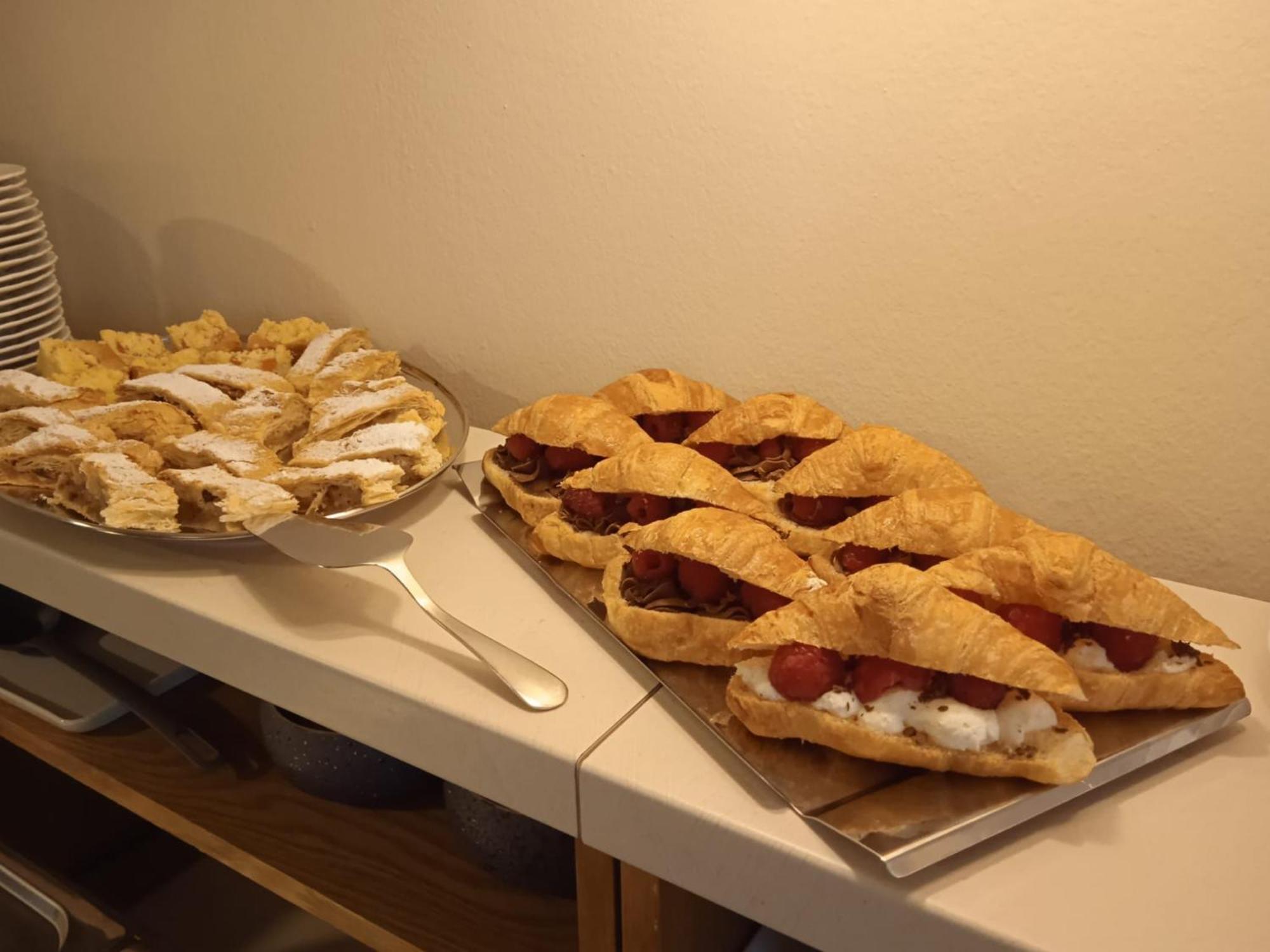 Hotel Brixen Хавличкув Брод Екстериор снимка